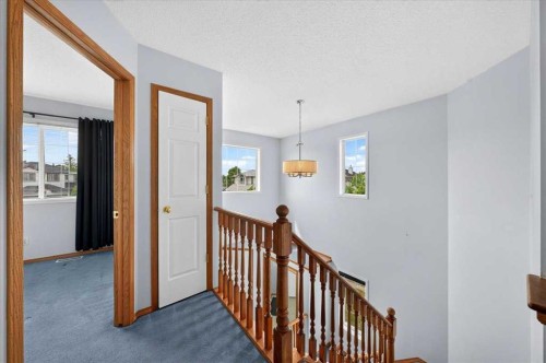 74 Anaheim Gardens Ne, Calgary, AB - Indoor Photo Showing Other Room