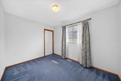 74 Anaheim Gardens Ne, Calgary, AB - Indoor Photo Showing Other Room
