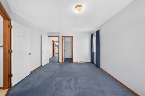 74 Anaheim Gardens Ne, Calgary, AB - Indoor Photo Showing Other Room