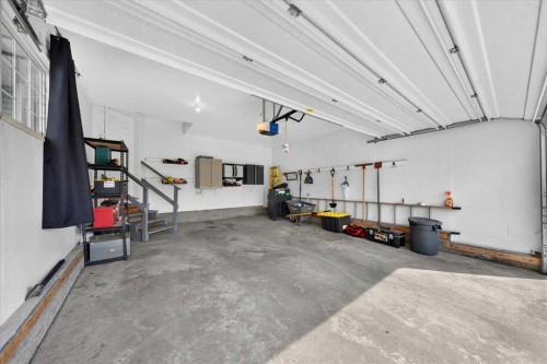 74 Anaheim Gardens Ne, Calgary, AB - Indoor Photo Showing Garage