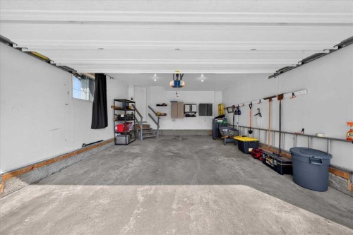 74 Anaheim Gardens Ne, Calgary, AB - Indoor Photo Showing Garage
