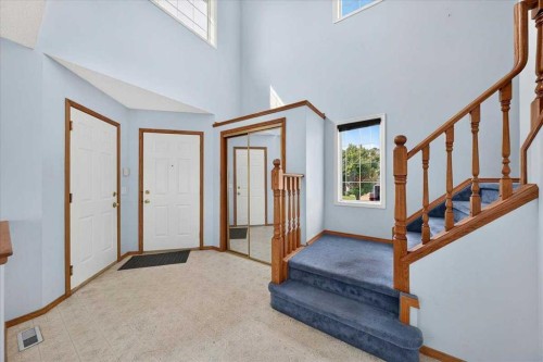 74 Anaheim Gardens Ne, Calgary, AB - Indoor Photo Showing Other Room