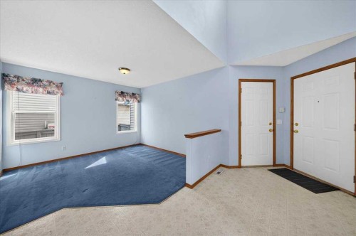 74 Anaheim Gardens Ne, Calgary, AB - Indoor Photo Showing Other Room