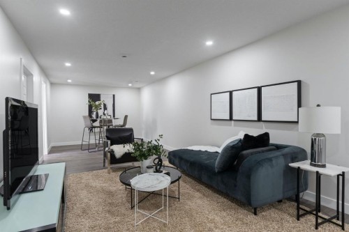 9608 5 Street Se, Calgary, AB - Indoor