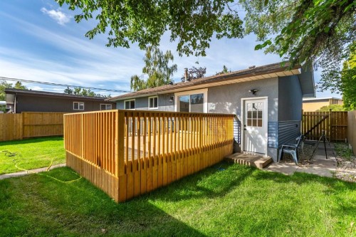 9608 5 Street Se, Calgary, AB - Outdoor