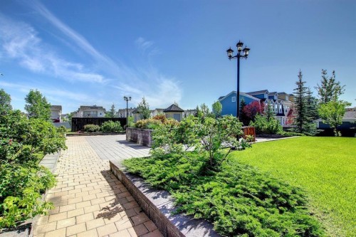 406 Mckenzie Towne Close Se, Calgary, AB - Outdoor