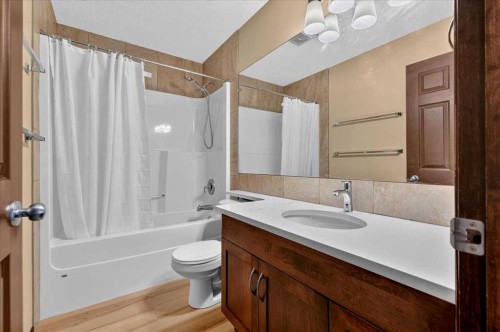 277 Evermeadow Avenue Sw, Calgary, AB - Indoor Photo Showing Bathroom