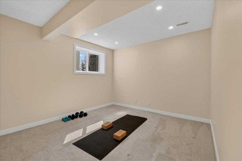 277 Evermeadow Avenue Sw, Calgary, AB - Indoor Photo Showing Other Room
