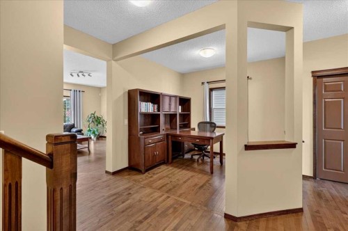 277 Evermeadow Avenue Sw, Calgary, AB - Indoor