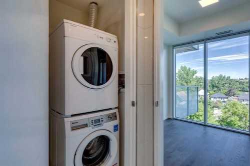 504-1020 9 Avenue Se, Calgary, AB - Indoor Photo Showing Laundry Room