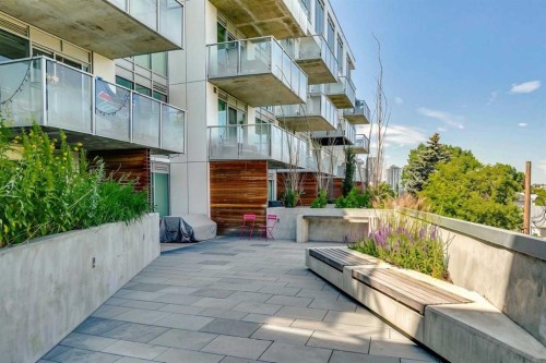 504-1020 9 Avenue Se, Calgary, AB - Outdoor With Balcony With Exterior