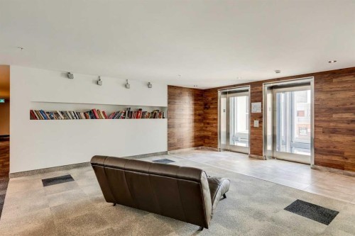 504-1020 9 Avenue Se, Calgary, AB - Indoor Photo Showing Other Room