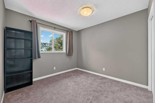 141 Douglas Glen Manor Se, Calgary, AB - Indoor Photo Showing Other Room