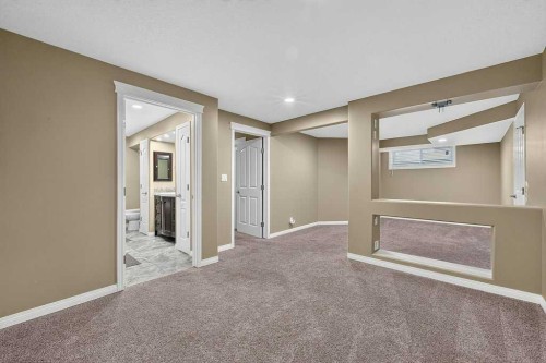 141 Douglas Glen Manor Se, Calgary, AB - Indoor