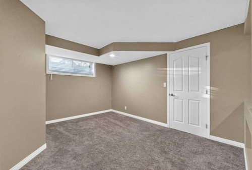 141 Douglas Glen Manor Se, Calgary, AB - Indoor