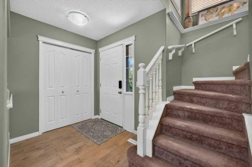 141 Douglas Glen Manor Se, Calgary, AB - Indoor Photo Showing Other Room