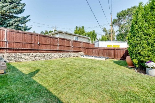 624 Sherman Avenue Sw, Calgary, AB - Outdoor