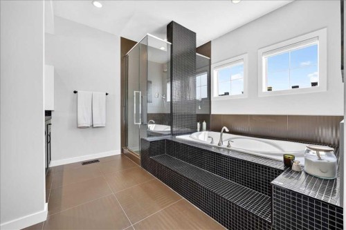 4 Quarry Landing Se, Calgary, AB - Indoor Photo Showing Bathroom
