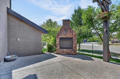 4 Quarry Landing Se, Calgary, AB - Outdoor