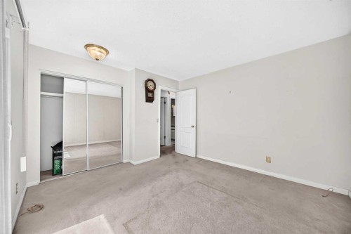 6437 Coach Hill Road Sw, Calgary, AB - Indoor Photo Showing Other Room