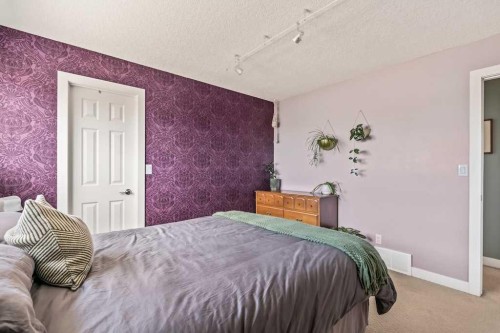 7-1603 Mcgonigal Drive Ne, Calgary, AB - Indoor Photo Showing Bedroom