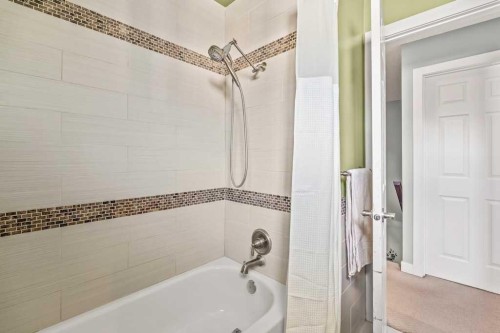 7-1603 Mcgonigal Drive Ne, Calgary, AB - Indoor Photo Showing Bathroom