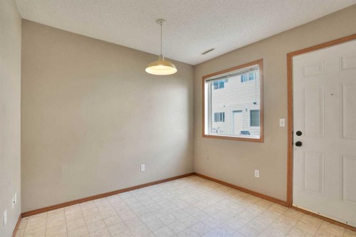 575-100 Jordan Parkway, Red Deer, AB - Indoor Photo Showing Other Room