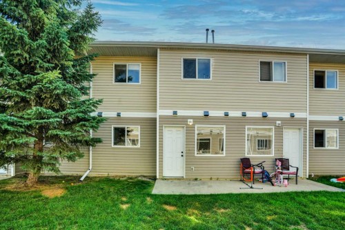 575-100 Jordan Parkway, Red Deer, AB - Outdoor With Exterior