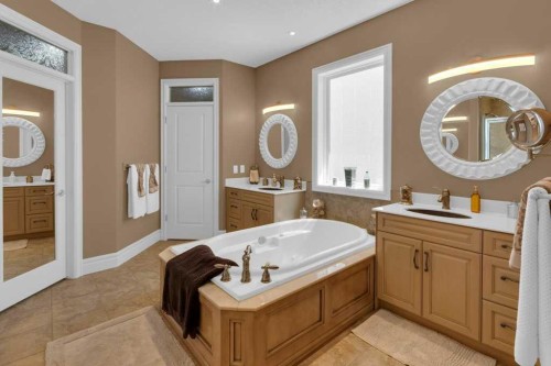 9 Tanner Close Se, Airdrie, AB - Indoor Photo Showing Bathroom