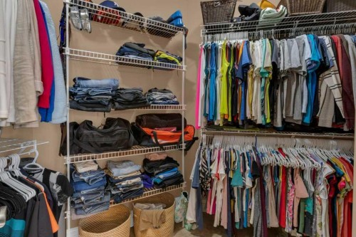 9 Tanner Close Se, Airdrie, AB - Indoor With Storage