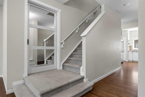 213 Mahogany Heights Se, Calgary, AB - Indoor Photo Showing Other Room