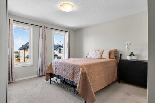 213 Mahogany Heights Se, Calgary, AB - Indoor Photo Showing Bedroom