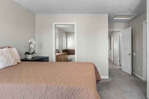 213 Mahogany Heights Se, Calgary, AB - Indoor Photo Showing Bedroom