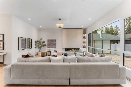 2608 13 Avenue Nw, Calgary, AB 