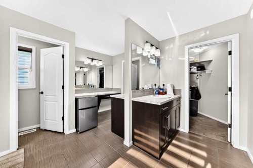296 Nolancrest Heights Nw, Calgary, AB - Indoor Photo Showing Other Room