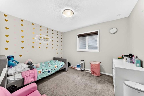 296 Nolancrest Heights Nw, Calgary, AB - Indoor Photo Showing Bedroom