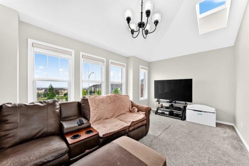 296 Nolancrest Heights Nw, Calgary, AB - Indoor Photo Showing Living Room