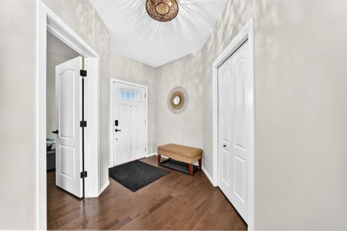 296 Nolancrest Heights Nw, Calgary, AB - Indoor Photo Showing Other Room