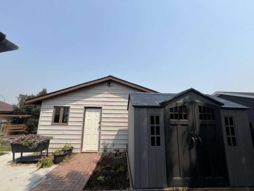 10 Chow Avenue Se, Medicine Hat, AB - Outdoor