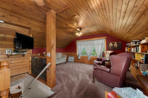 250035 Township Road 304, Rural Kneehill County, AB - Indoor Photo Showing Other Room