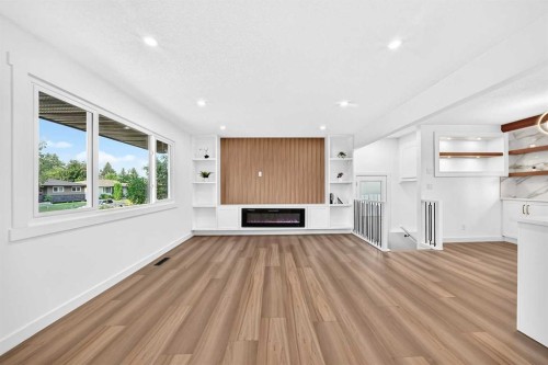 808 Avonlea Place Se, Calgary, AB - Indoor