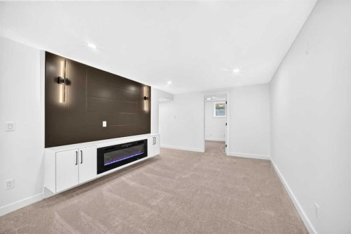 808 Avonlea Place Se, Calgary, AB - Indoor Photo Showing Other Room