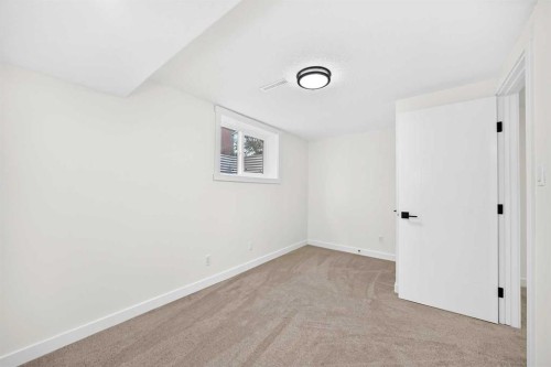 808 Avonlea Place Se, Calgary, AB - Indoor Photo Showing Other Room