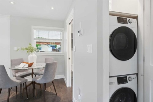 121 15 Street Nw, Calgary, AB - Indoor Photo Showing Laundry Room