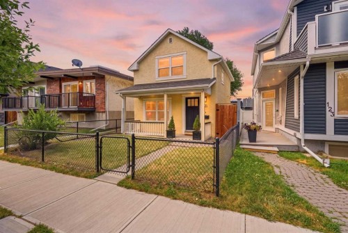 121 15 Street Nw, Calgary, AB - Outdoor With Deck Patio Veranda