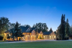 8 Blueridge Drive  Rural Rocky View County, AB T3L 2N5