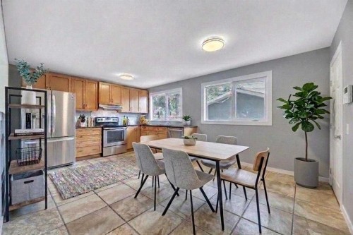 4819 Memorial Drive Se, Calgary, AB - Indoor