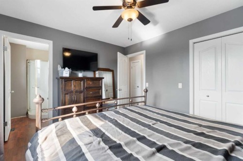 1501 Strathcona Close, Strathmore, AB - Indoor Photo Showing Bedroom