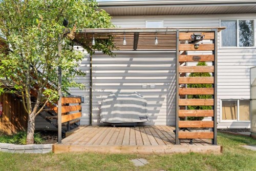 1501 Strathcona Close, Strathmore, AB - Outdoor