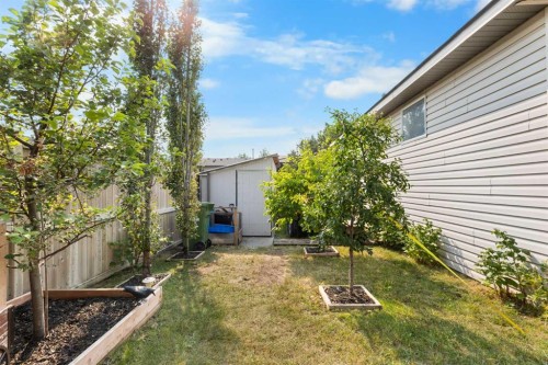 1501 Strathcona Close, Strathmore, AB - Outdoor